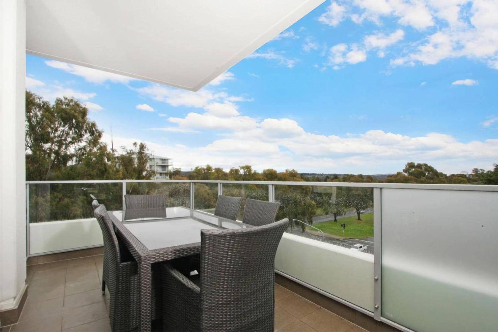 Iq Smart Apartments 704 Braddon Act Канбера Екстериор снимка